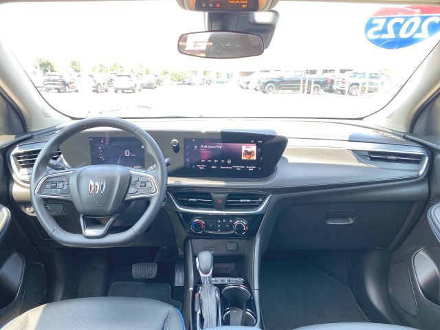 Used 2025 Buick Encore GX Sport Touring FWD image 19