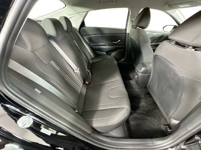 Used 2026 Hyundai Elantra Hybrid FWD image 26