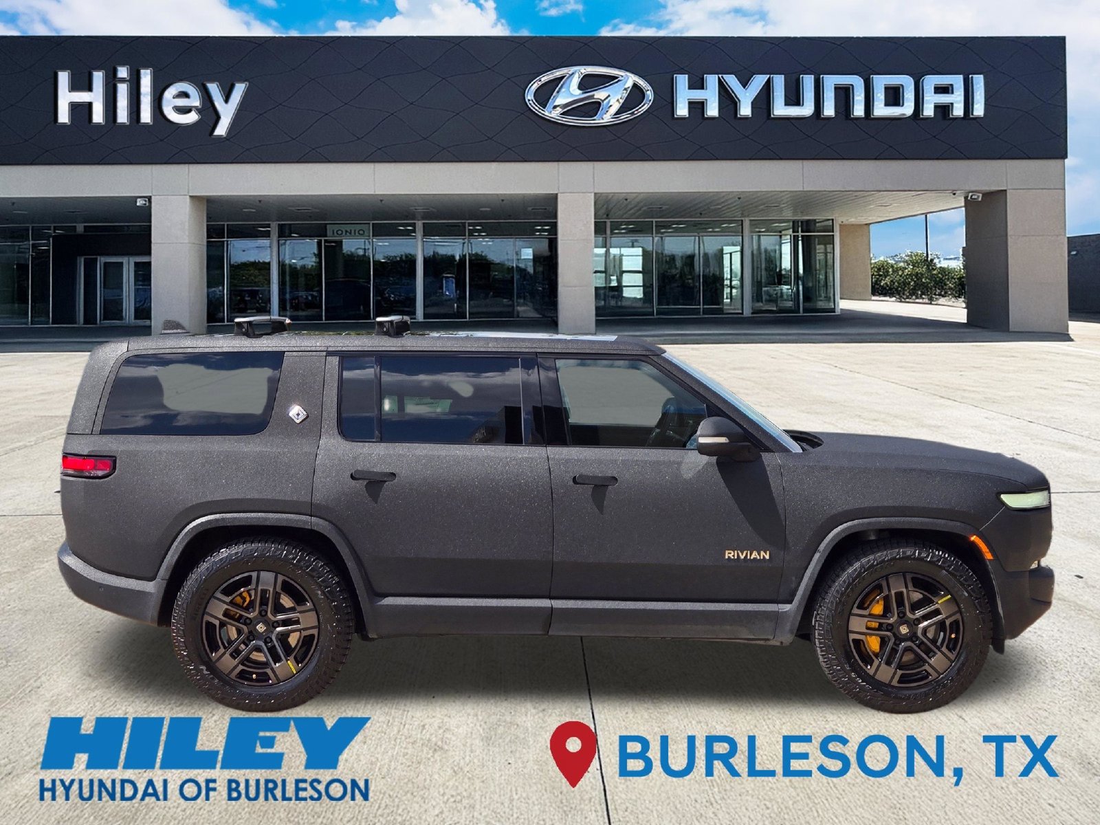 Used 2023 Rivian R1S Adventure Quad AWD/4WD image 3