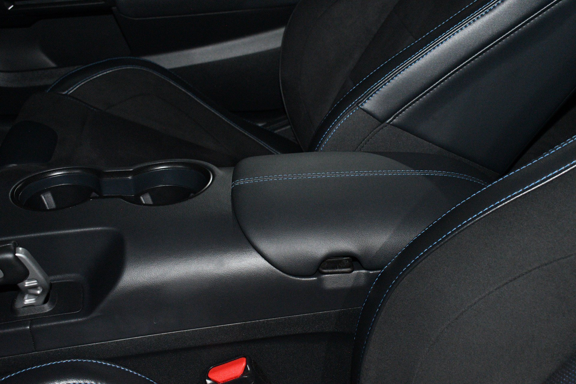 Used 2024 Ford Mustang Dark Horse RWD image 41