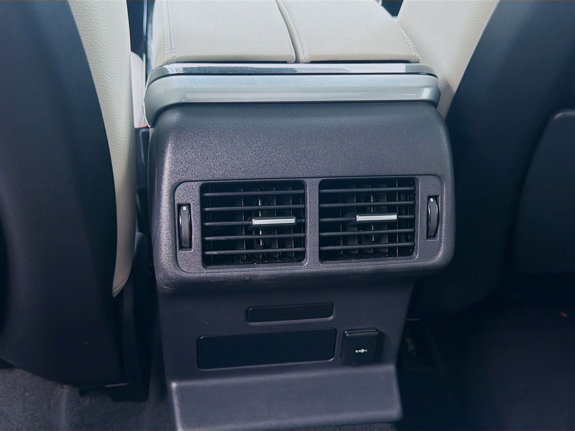 Used 2022 Land Rover Range Rover Velar R-Dynamic S AWD/4WD image 20