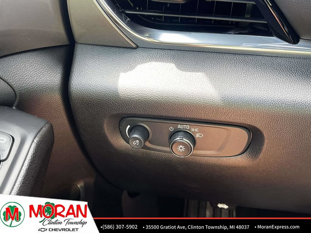 Certified 2023 Chevrolet Traverse LT FWD image 27