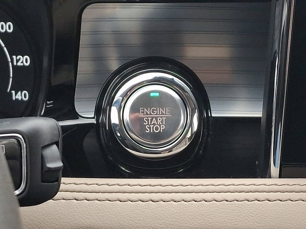 Certified 2022 Lincoln Corsair AWD w/ Equipment Group 101A image 25