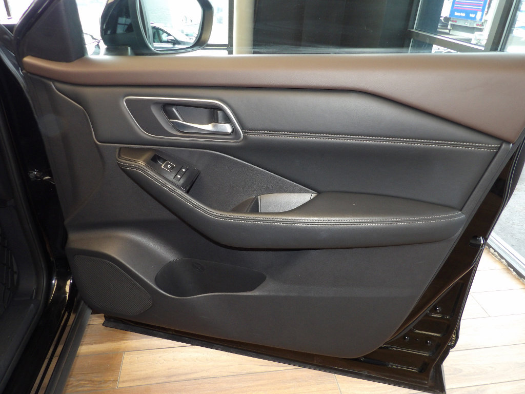 Used 2021 Nissan Rogue SL w/ Premium Package AWD/4WD image 12