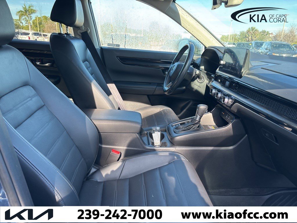 Used 2023 Honda CR-V EX-L image 4