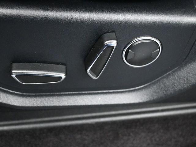 Used 2016 Ford F150 XLT w/ Equipment Group 302A Luxury image 11