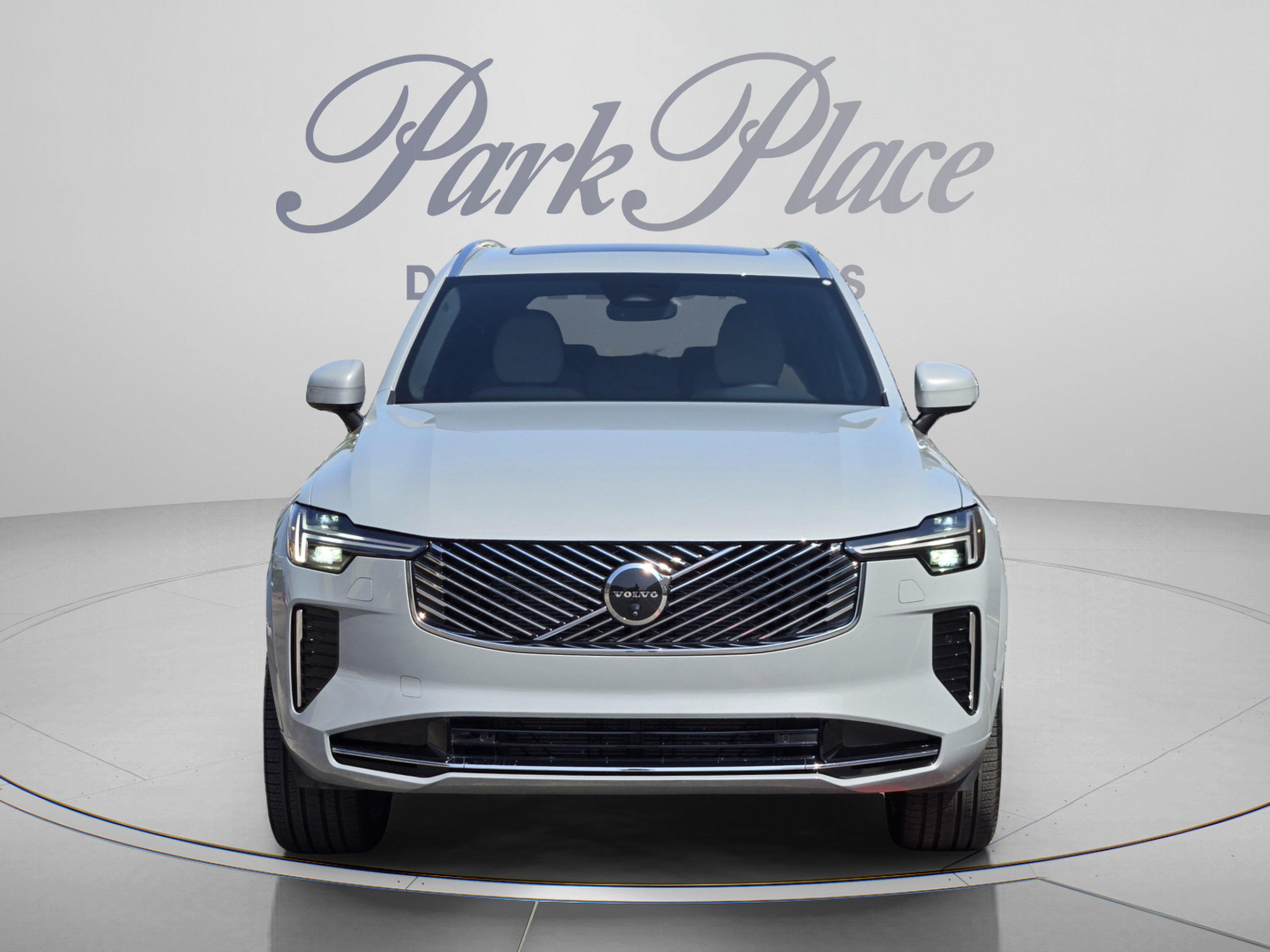Certified 2026 Volvo XC90 B6 Plus w/ Protection Package Premier AWD/4WD image 9