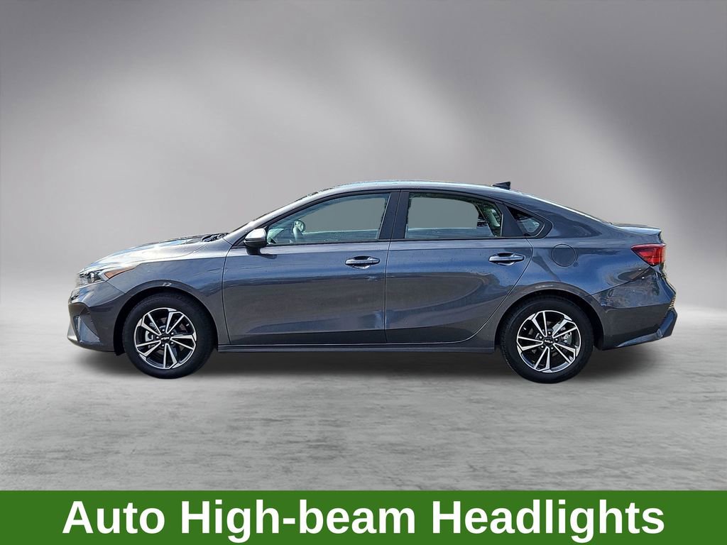 Used 2024 Kia Forte LXS FWD image 4