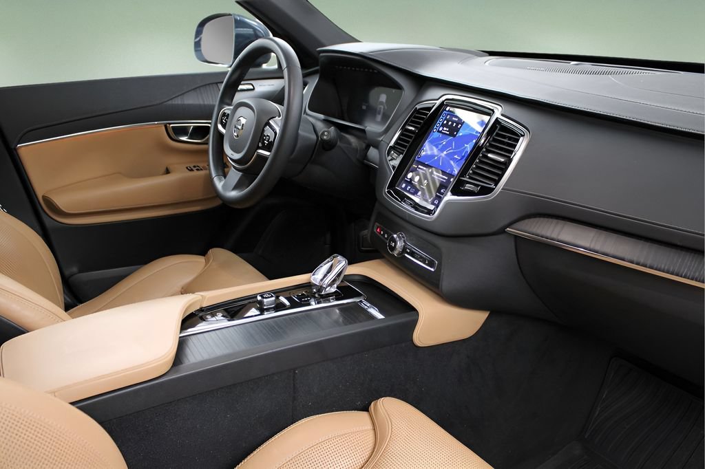 Certified 2023 Volvo XC90 B6 Ultimate w/ Protection Package Premier AWD/4WD image 20
