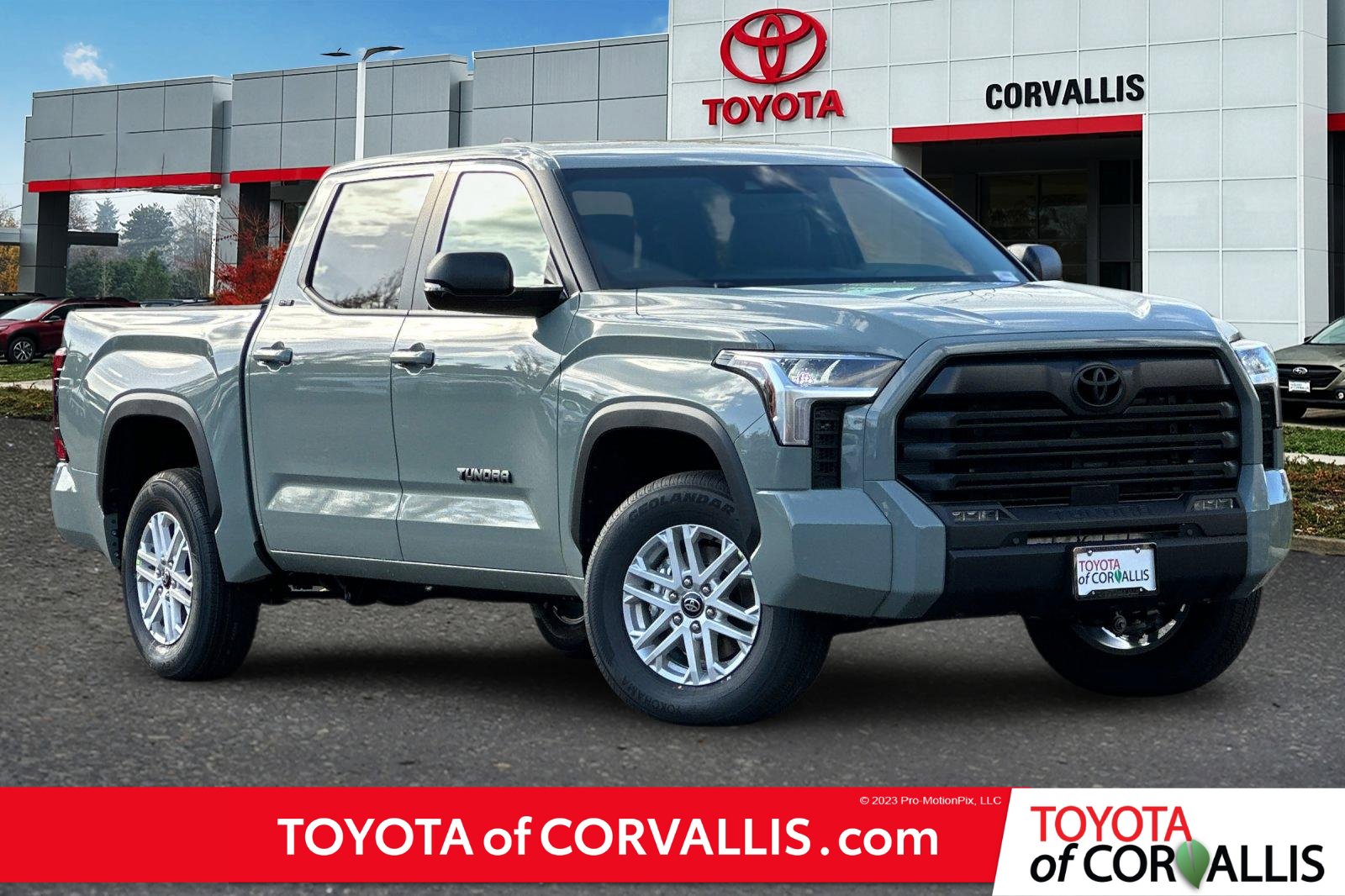 New 2026 Toyota Tundra SR5 w/ SR5 Premium Package