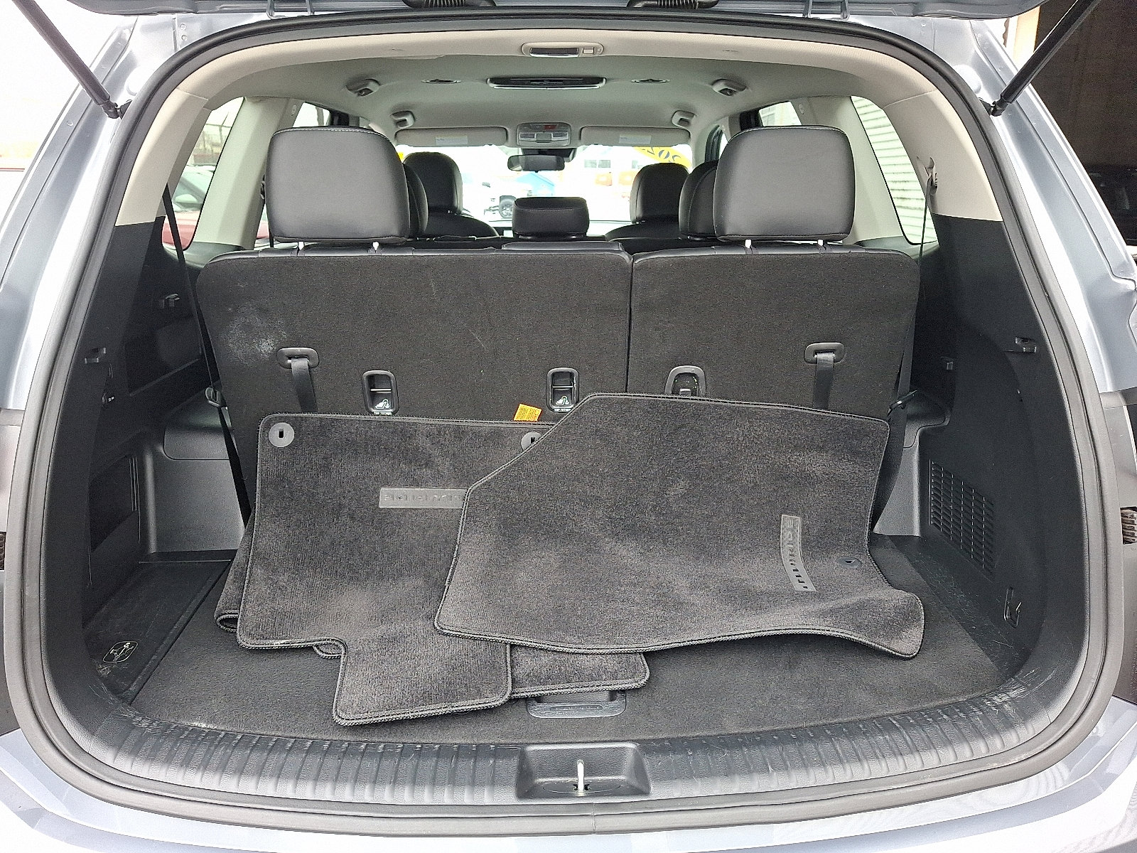 Used 2023 Kia Telluride LX image 28