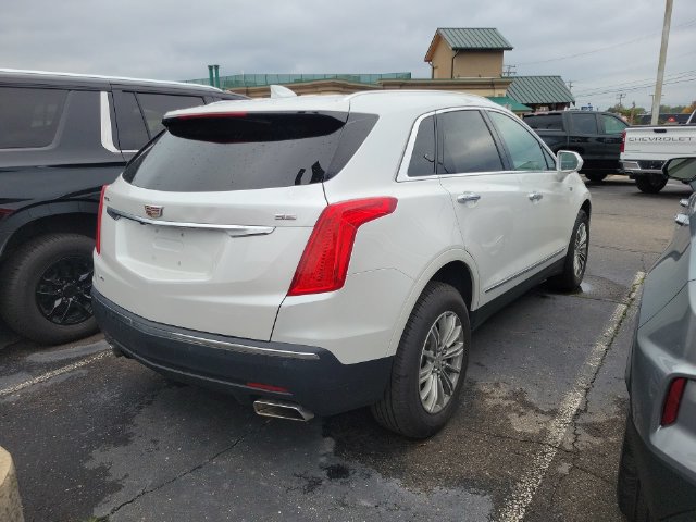 Used 2019 Cadillac XT5 Luxury AWD/4WD image 3