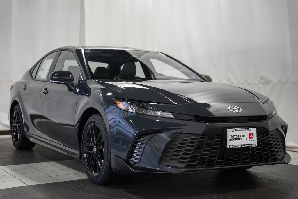 New 2026 Toyota Camry SE image 1