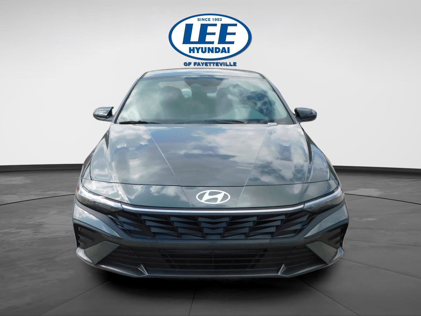 Used 2025 Hyundai Elantra Sport image 8