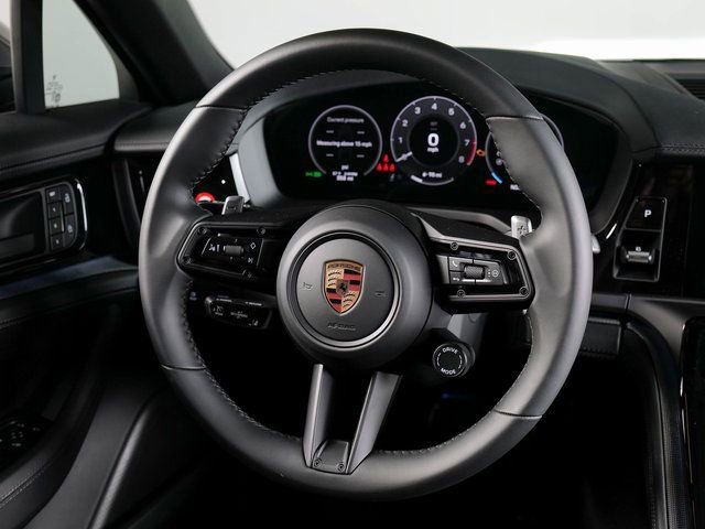 New 2025 Porsche Panamera 4 image 16