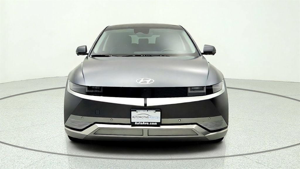 Used 2023 Hyundai Ioniq 5 Limited AWD/4WD image 2