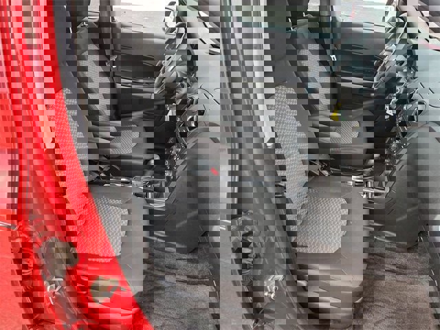 Used 2011 Chevrolet HHR LT image 23