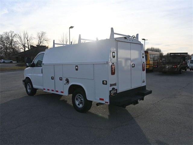 Used 2021 Chevrolet Express 3500 w/ Power Convenience Package image 6