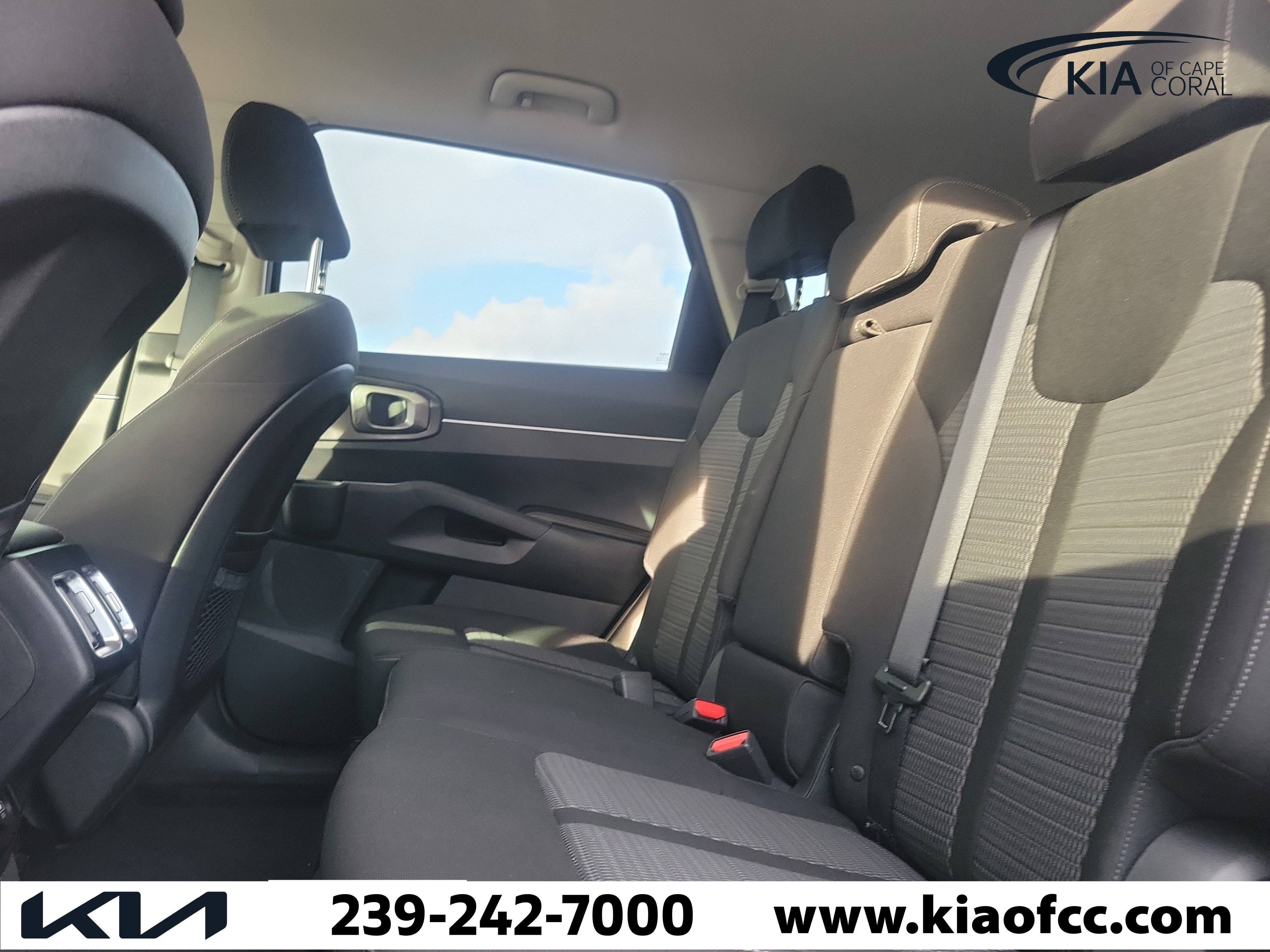 Certified 2023 Kia Sorento LX FWD image 16