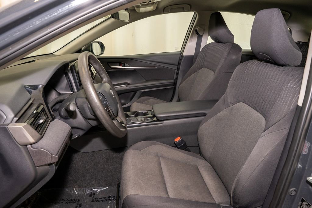 Certified 2025 Toyota Camry LE FWD image 10