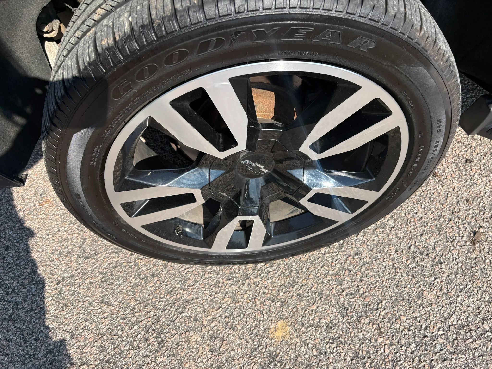 Used 2019 Chevrolet Tahoe Premier w/ RST 6.2L Performance Edition AWD/4WD image 46