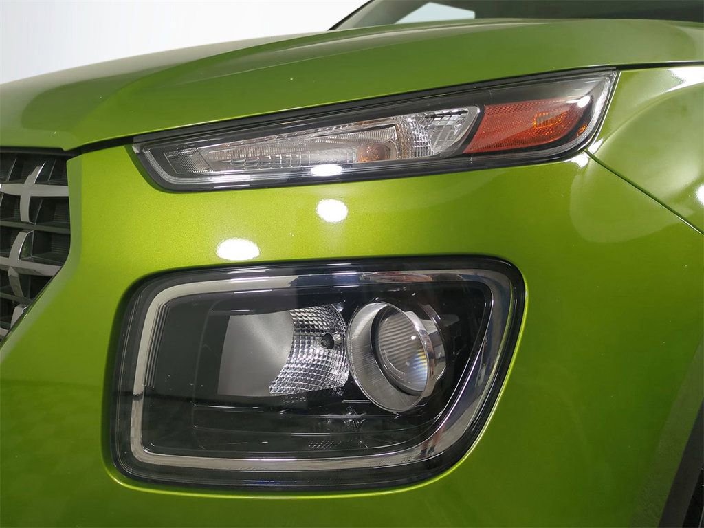 Certified 2023 Hyundai Venue SEL w/ Cargo Package image 10