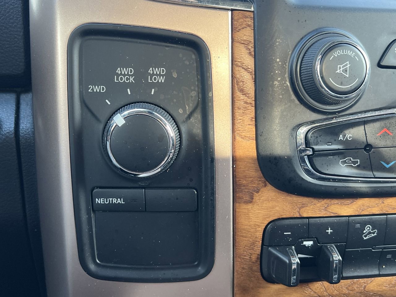 Used 2017 RAM 2500 Longhorn w/ Convenience Group image 11