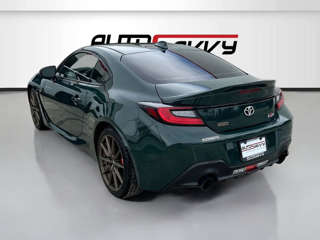 Used 2025 Toyota GR86 Hakone Edition RWD image 5