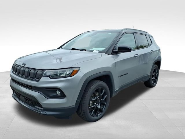 Used 2022 Jeep Compass Latitude w/ Convenience Group AWD/4WD image 2