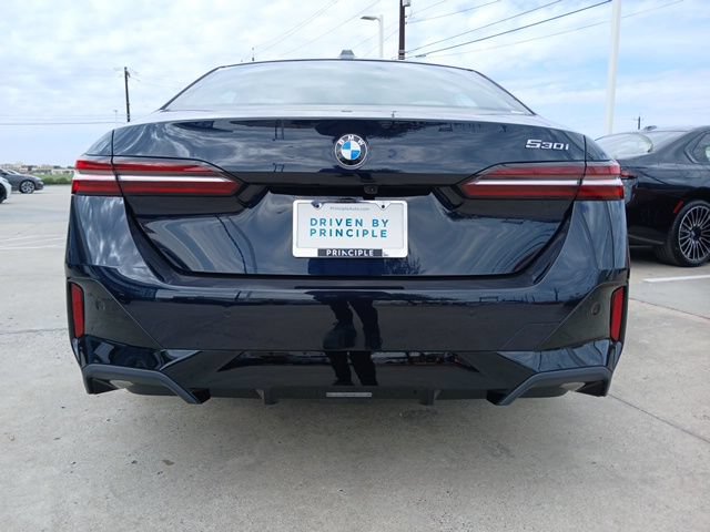 New 2026 BMW 530i RWD image 8
