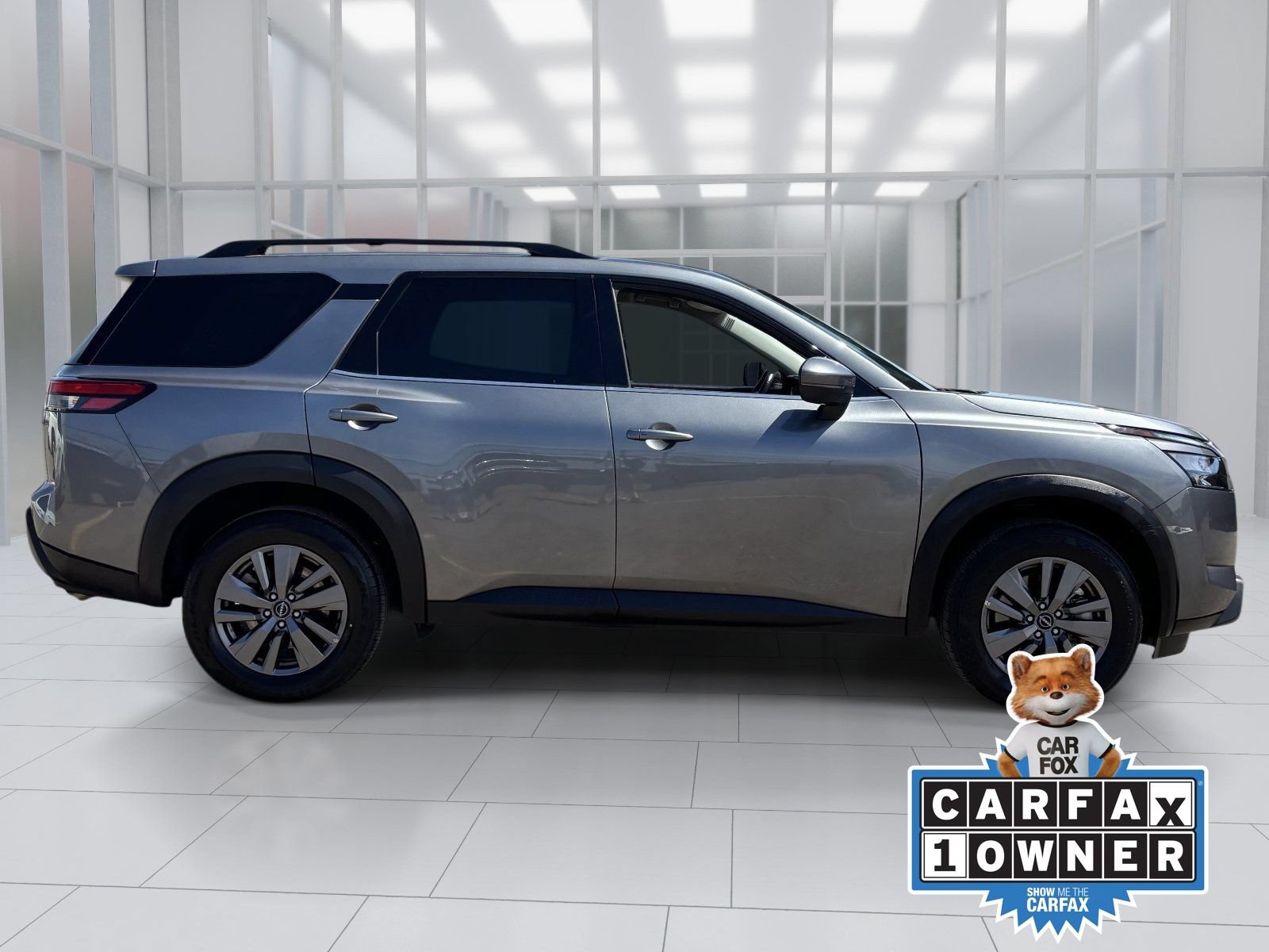 Certified 2025 Nissan Pathfinder SV FWD image 7
