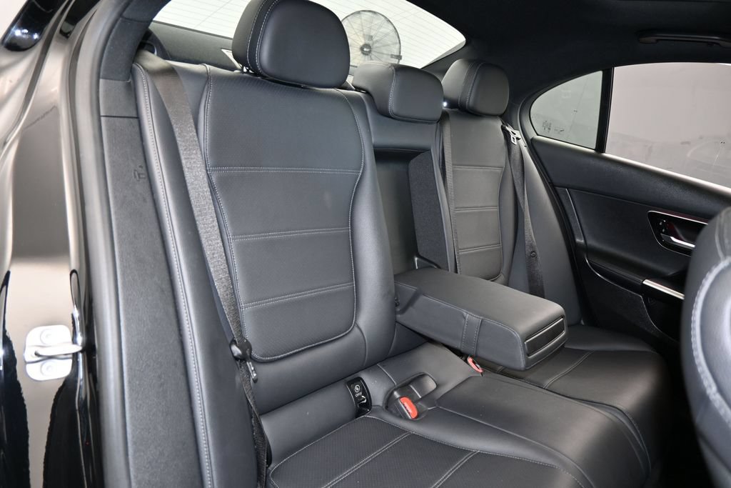 Used 2025 Mercedes-Benz C 300 Sedan image 42
