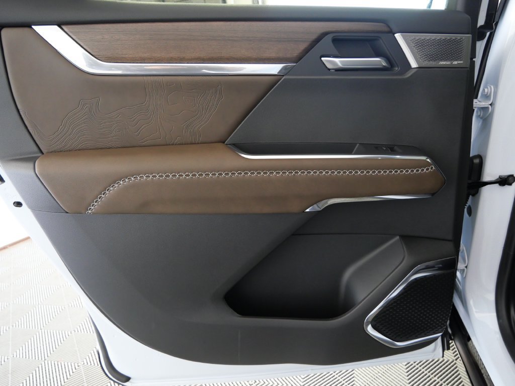 New 2027 GMC Acadia Denali Ultimate AWD/4WD image 15