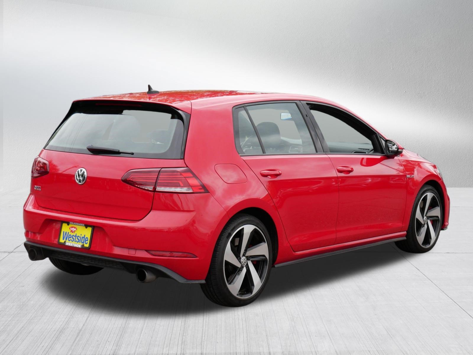 Used 2018 Volkswagen GTI SE FWD image 7
