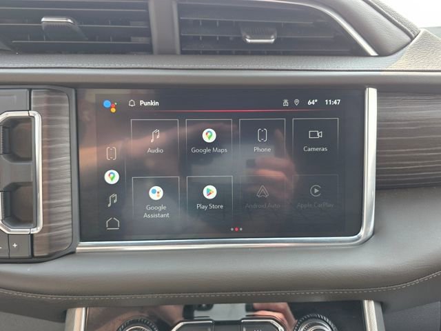 Used 2022 GMC Yukon XL Denali w/ Denali Premium Package image 16