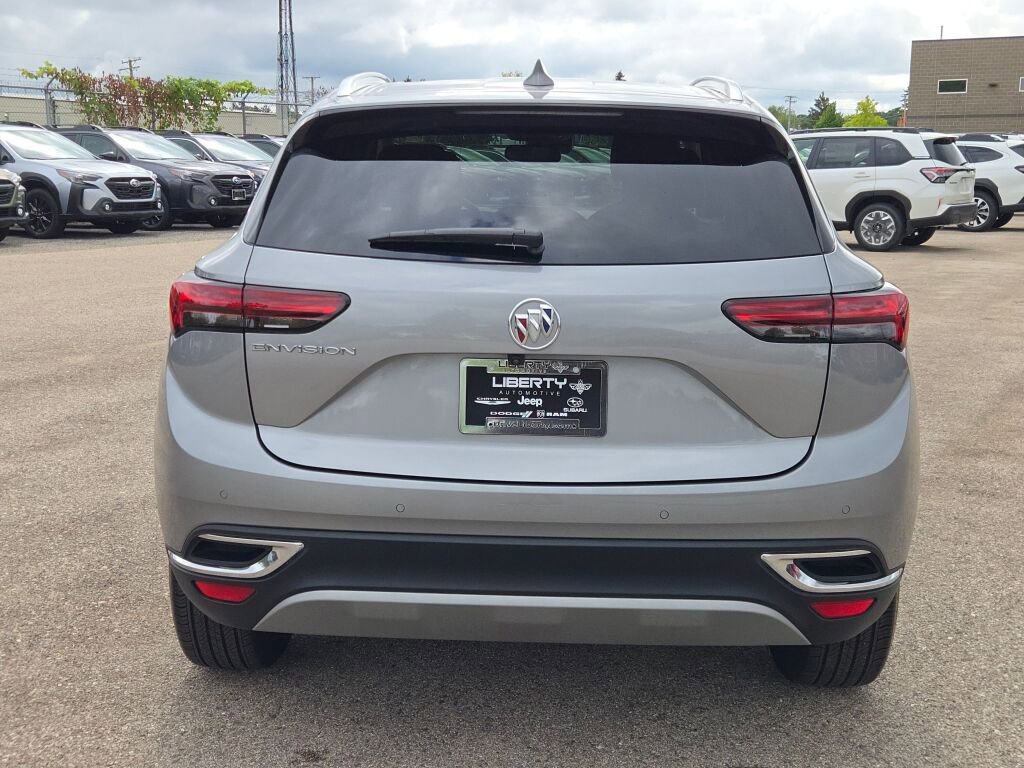 Used 2023 Buick Envision Essence image 13