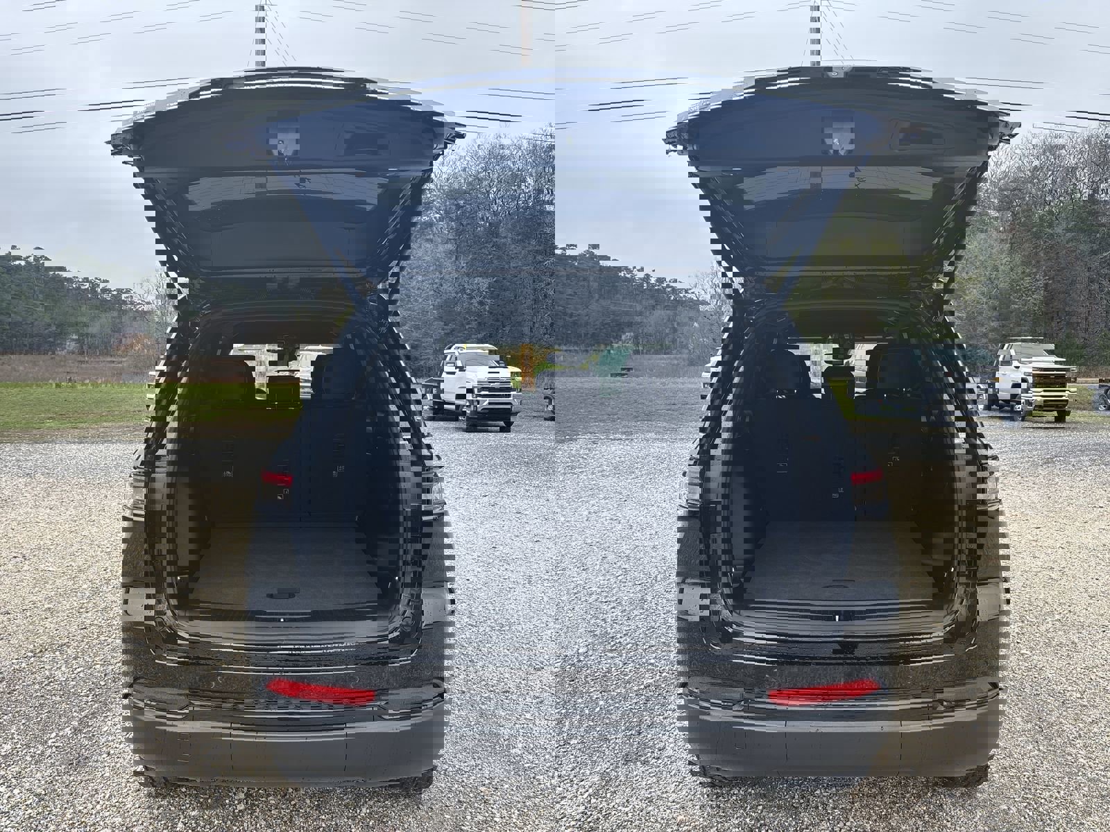 Used 2024 Jeep Grand Cherokee Altitude image 25