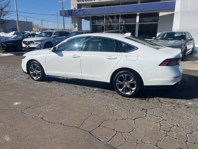 Used 2023 Honda Accord EX-L image 10