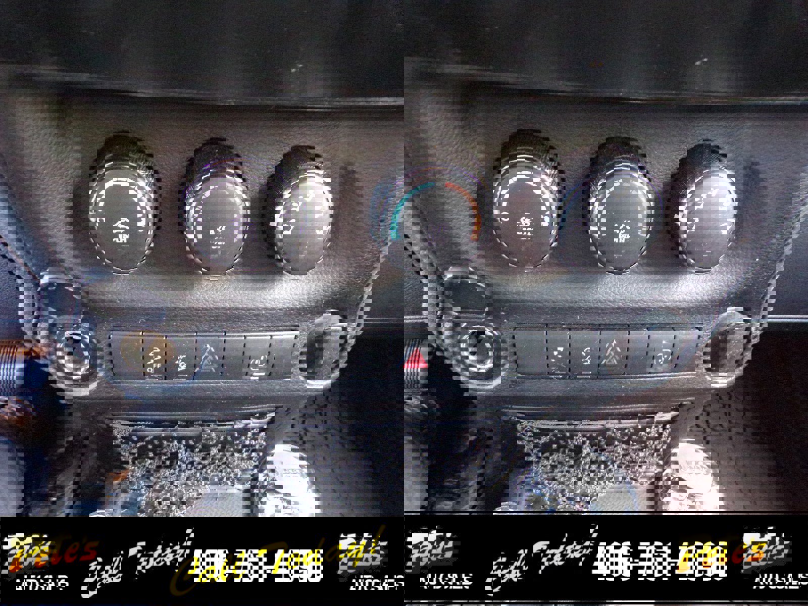 Used 2014 Jeep Wrangler Rubicon w/ Connectivity Group image 21