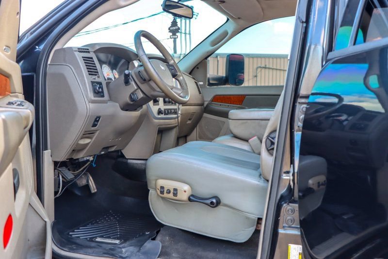 Used 2007 Dodge Ram 3500 Truck Laramie w/ Protection Group AWD/4WD image 29