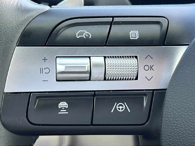 Certified 2025 Hyundai Tucson Limited AWD/4WD image 27