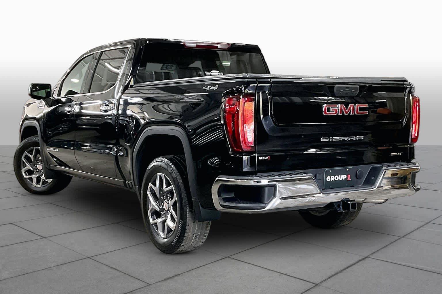 Used 2023 GMC Sierra 1500 SLT w/ SLT Convenience Package AWD/4WD image 12