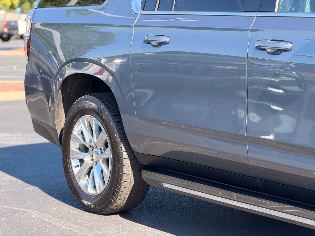 Used 2021 Chevrolet Suburban Premier w/ Premium Package image 9