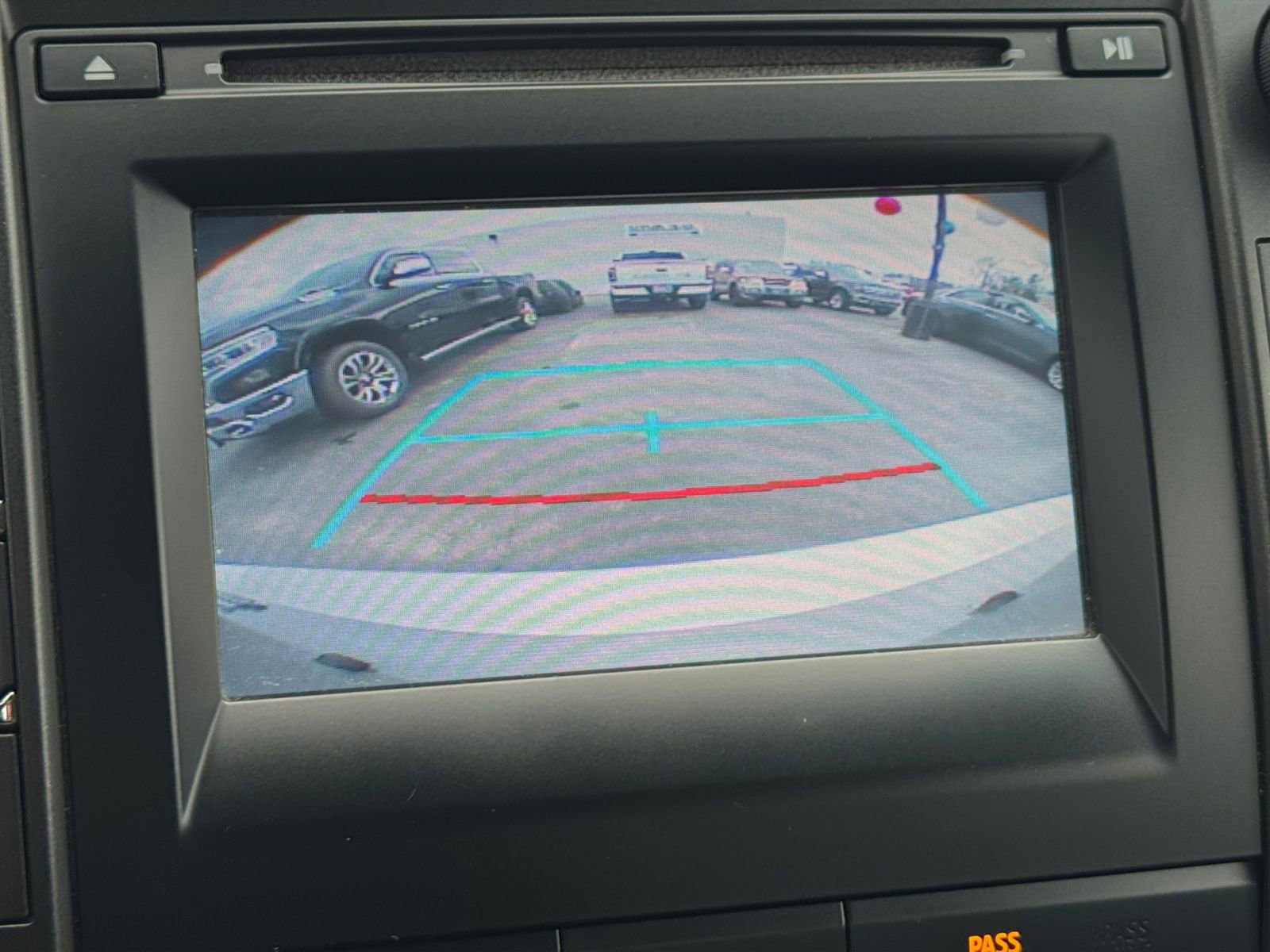 Used 2017 Toyota Camry SE w/ Moonroof Package FWD image 22