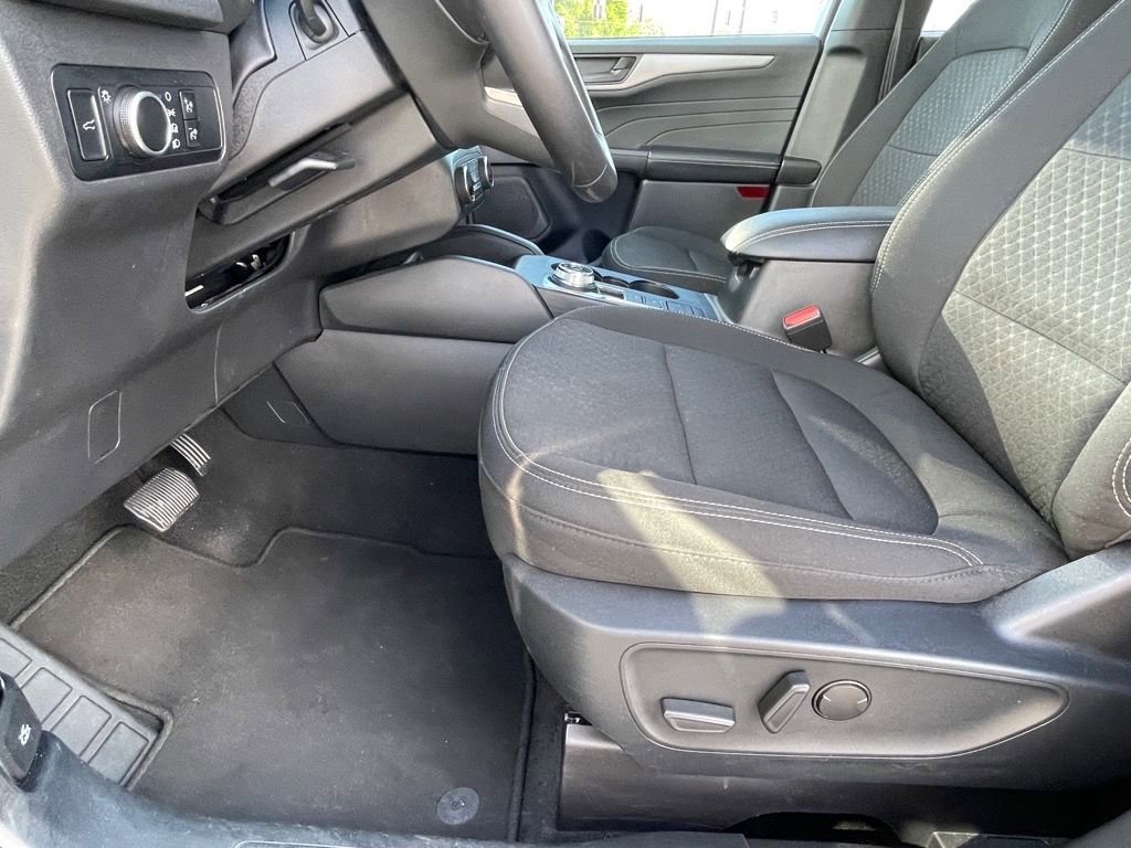 Used 2024 Ford Escape Active image 21