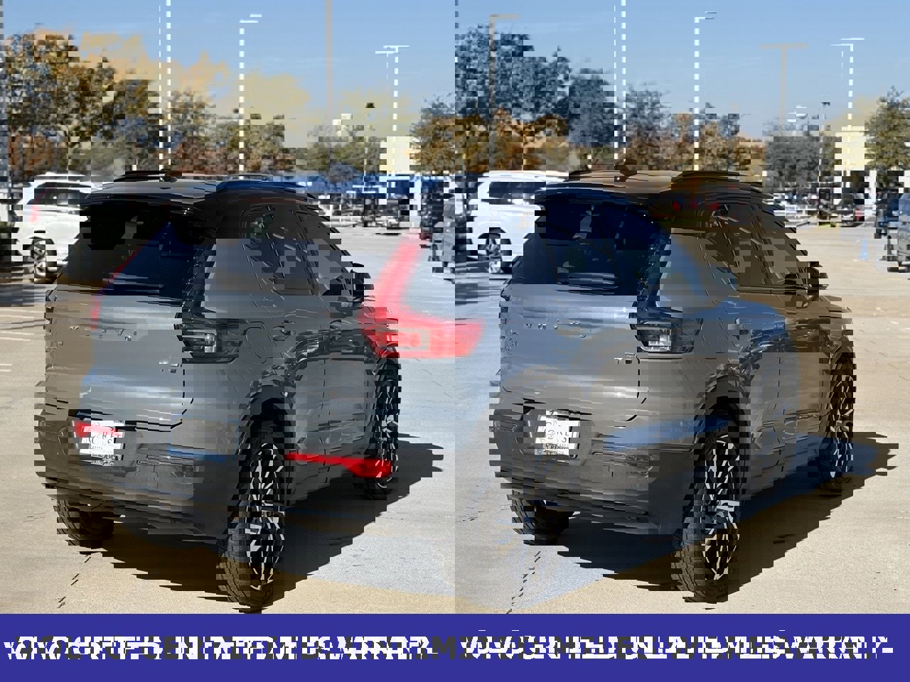 Certified 2022 Volvo XC40 T5 R-Design w/ Advanced Package image 7
