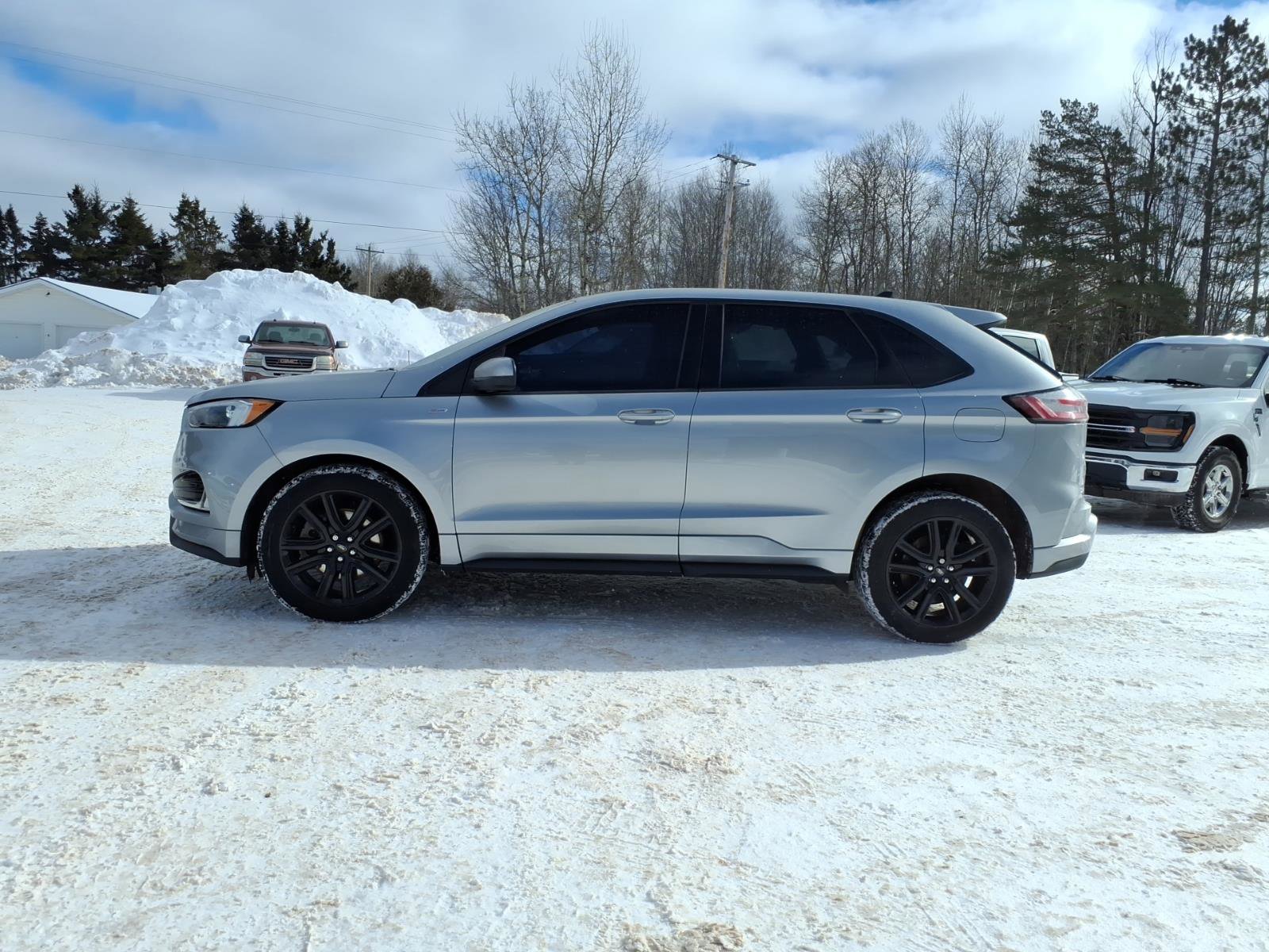 Used 2022 Ford Edge ST-Line image 2
