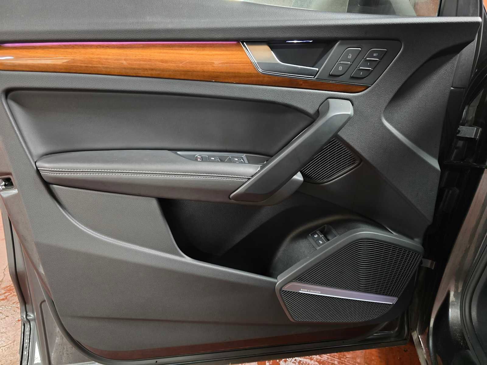 Used 2021 Audi Q5 e Prestige w/ Prestige Package image 22