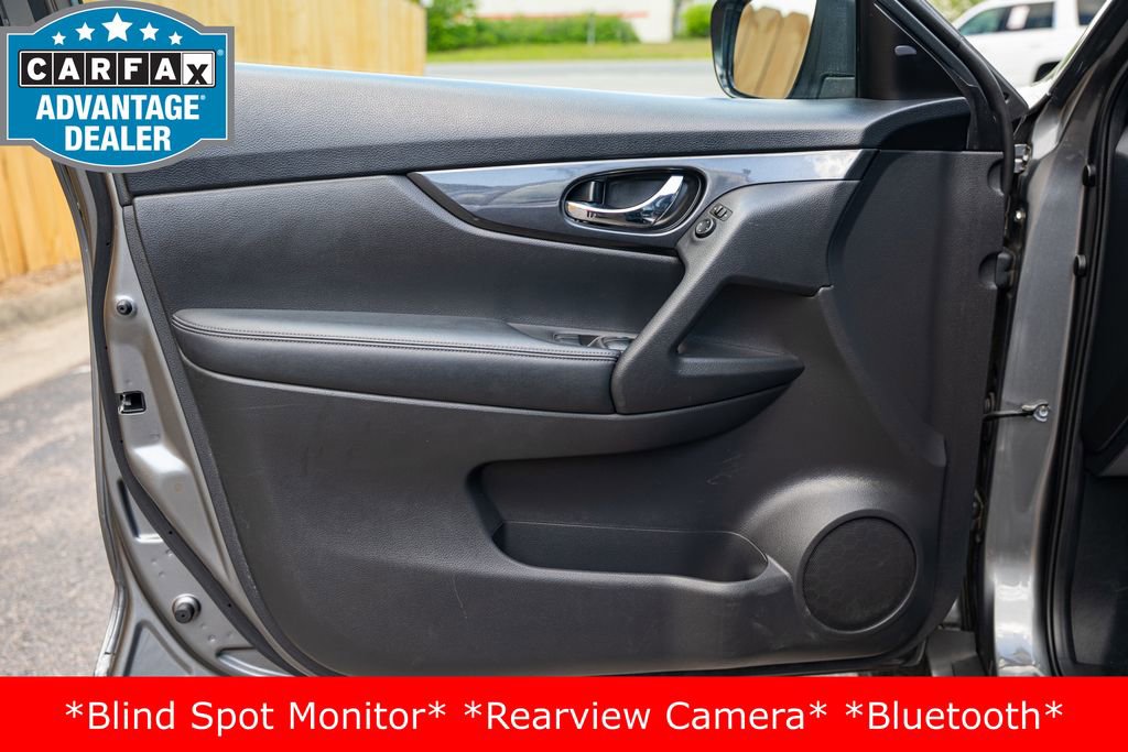 Used 2018 Nissan Rogue S AWD/4WD image 13