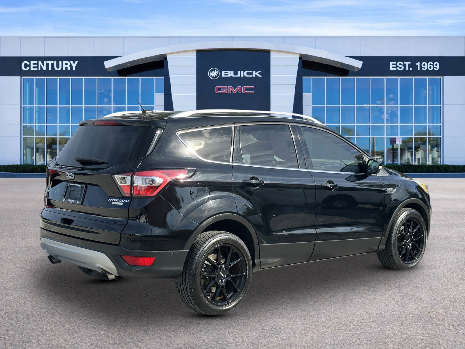 Used 2017 Ford Escape Titanium w/ Equipment Group 301A image 4